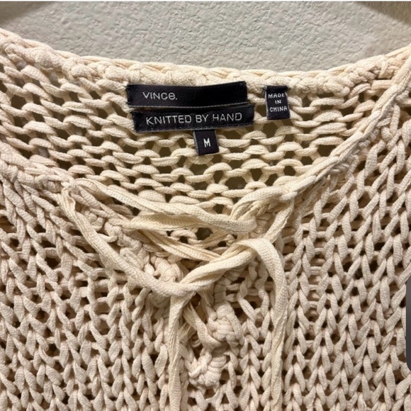 $250 MSRP Vince Hand Woven Cream V-Neck Knit Top - Picture 6 of 7